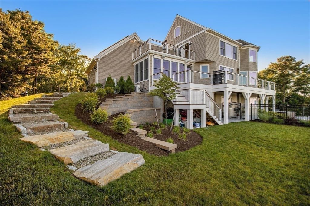 9 Clare Rd
