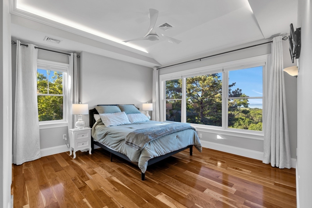 9 Clare Rd