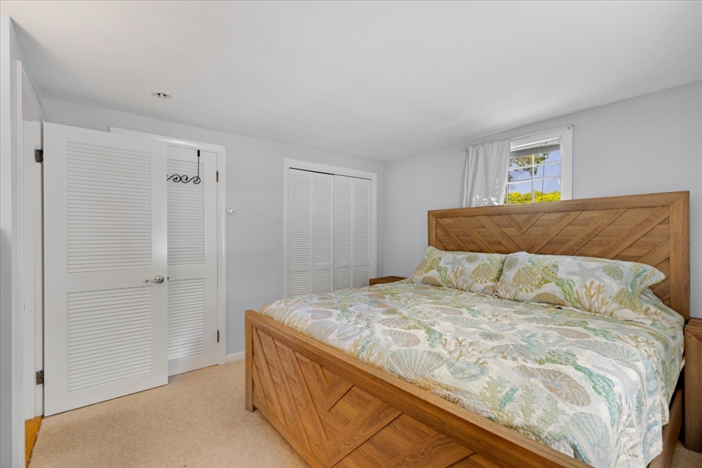 6 Parkwood Ct