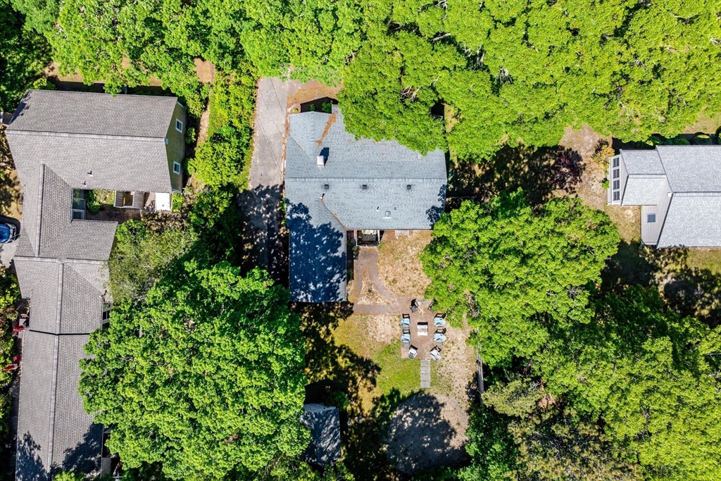 6 Parkwood Ct