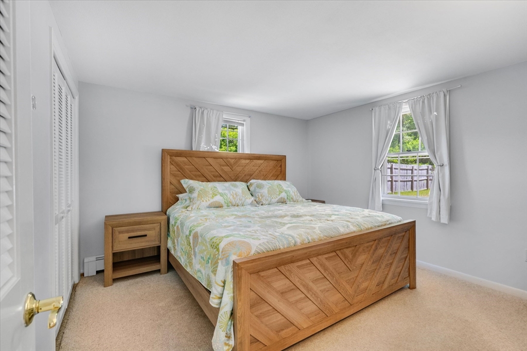 6 Parkwood Ct
