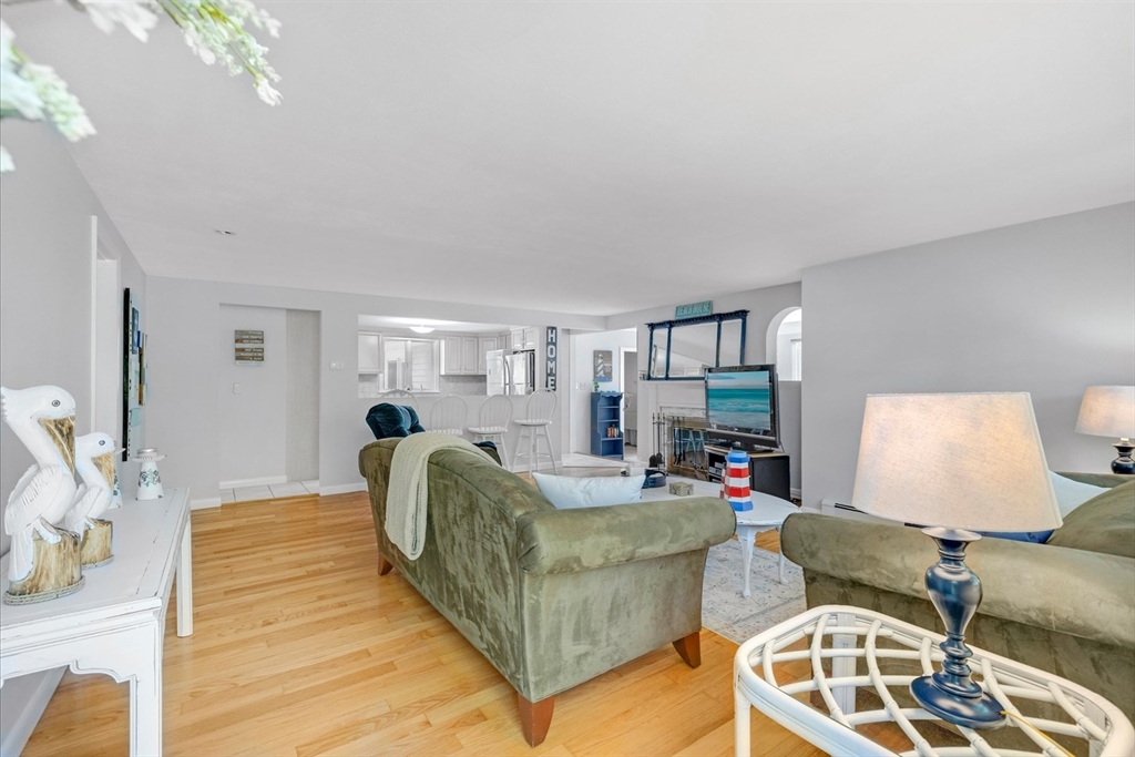 6 Parkwood Ct