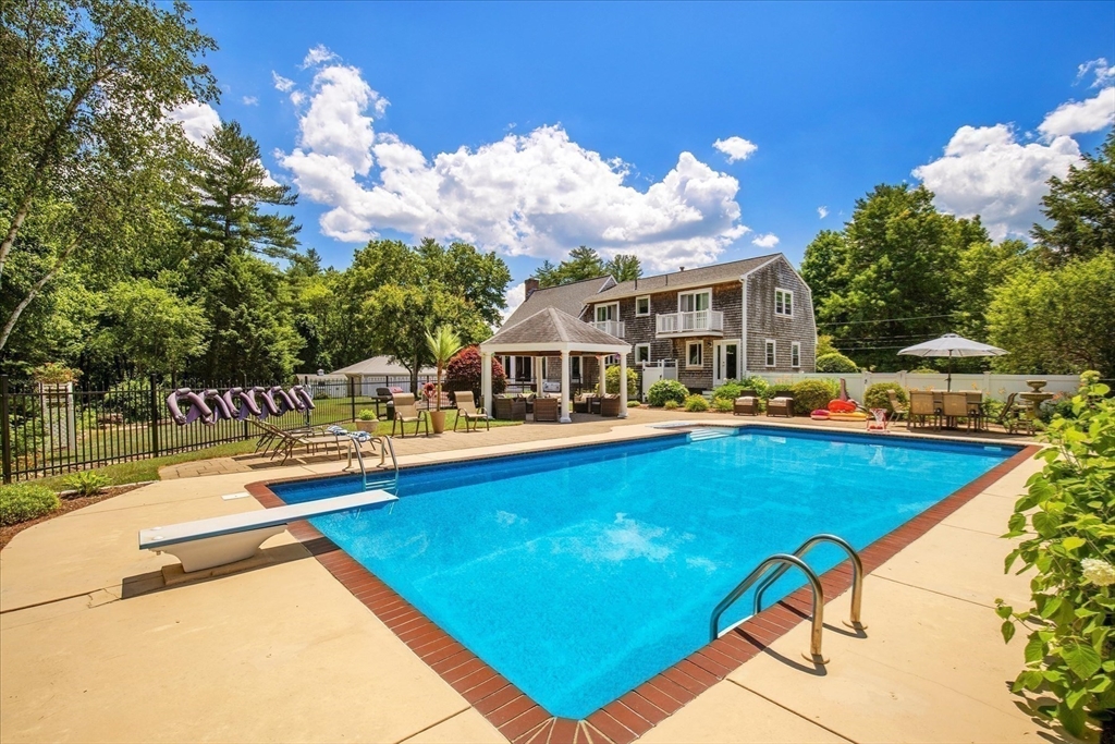 35 Margaret Rd