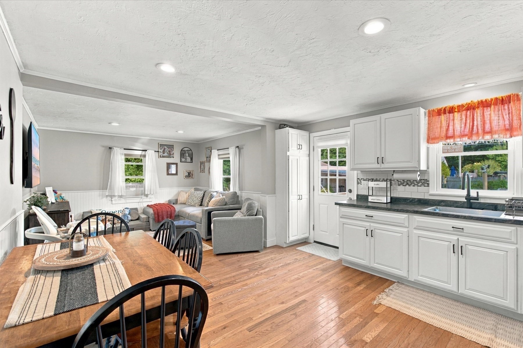 15 Summer St