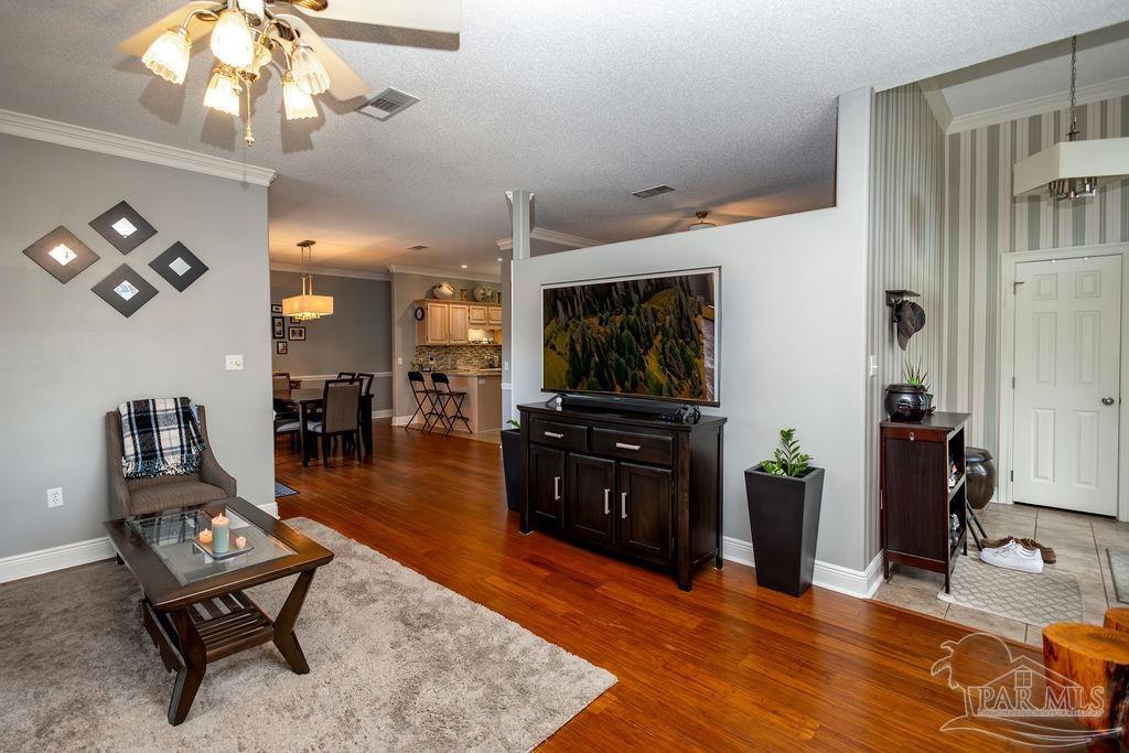 6310 Summer Cir