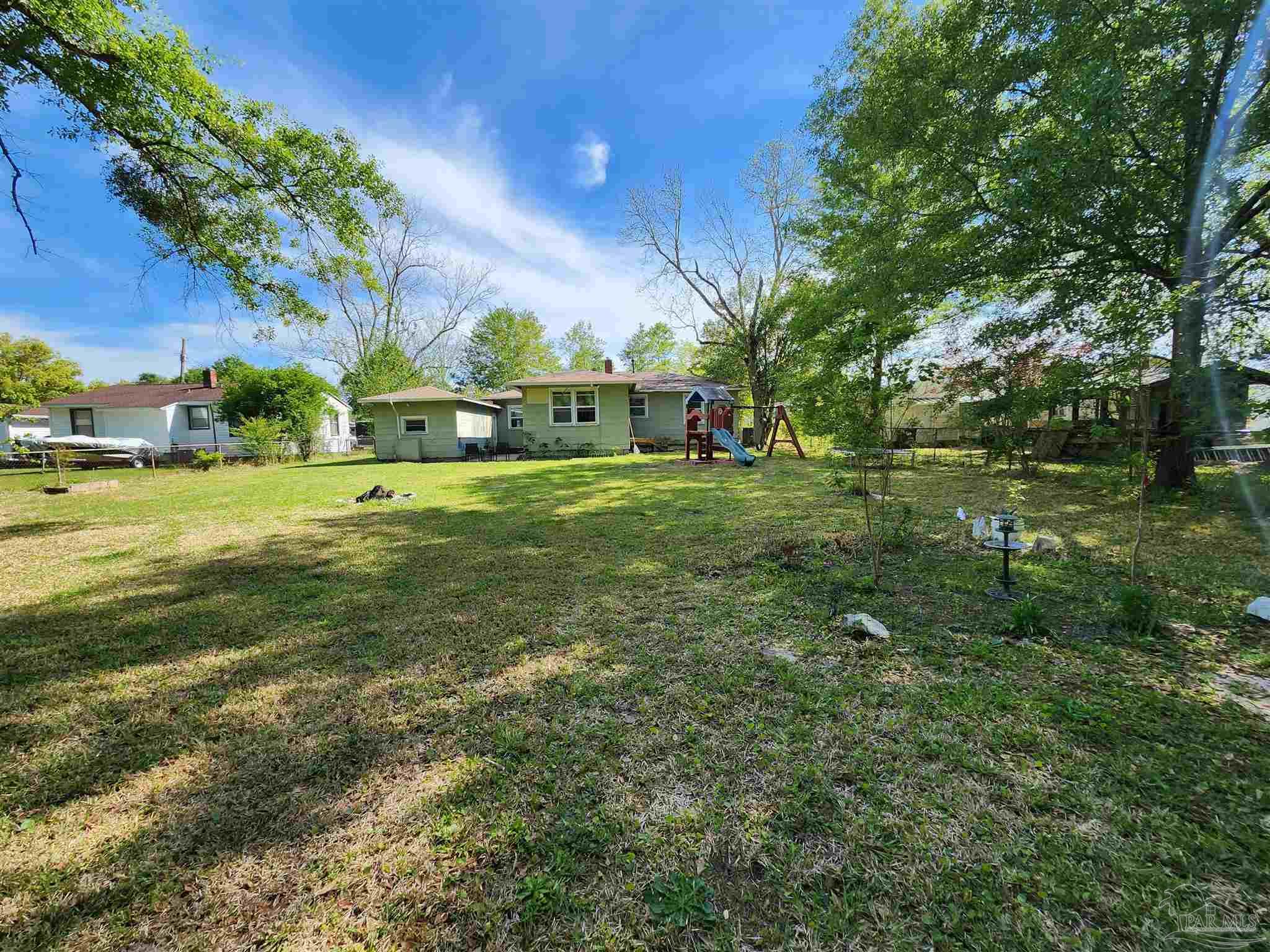 108 Vaughn Ave