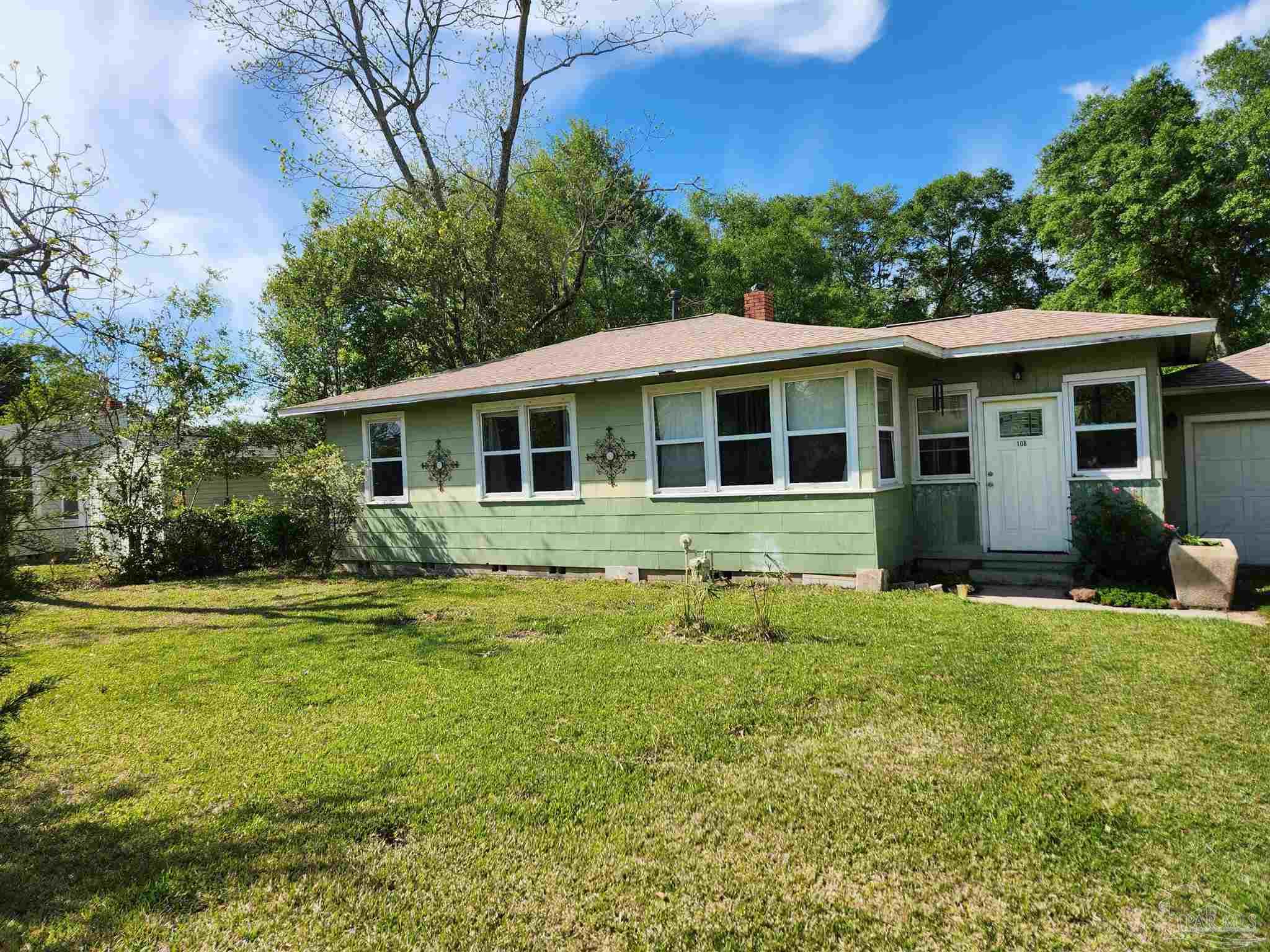 108 Vaughn Ave