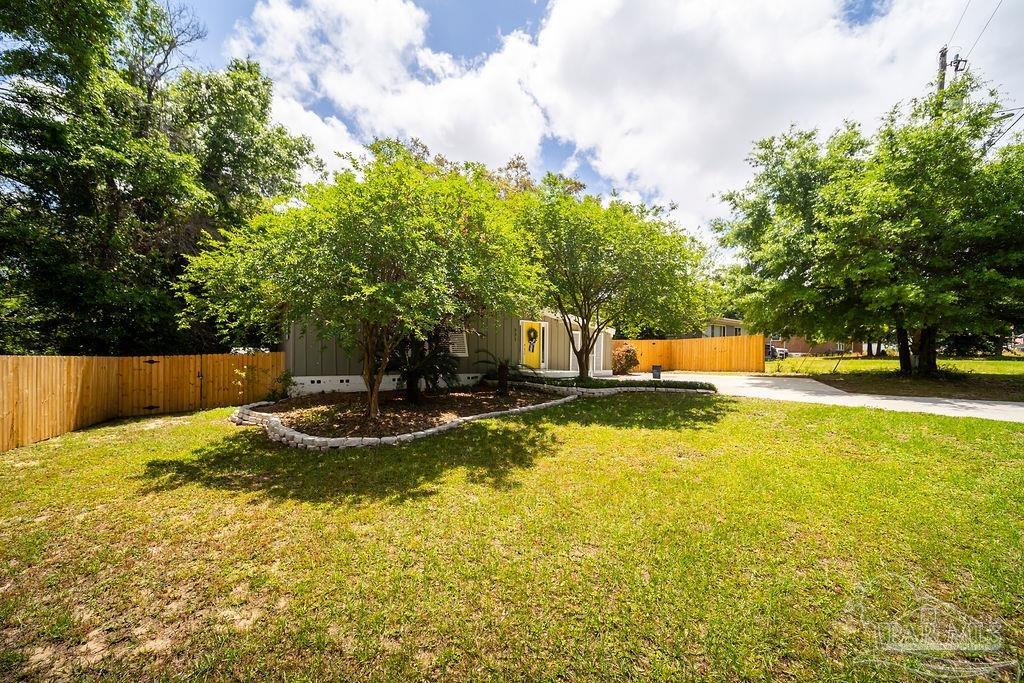 771 Woodmere Dr