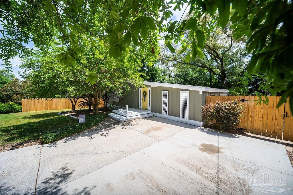 771 Woodmere Dr
