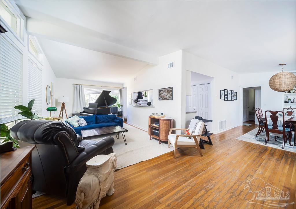 771 Woodmere Dr
