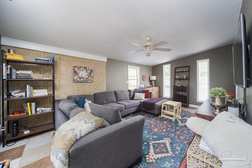 771 Woodmere Dr