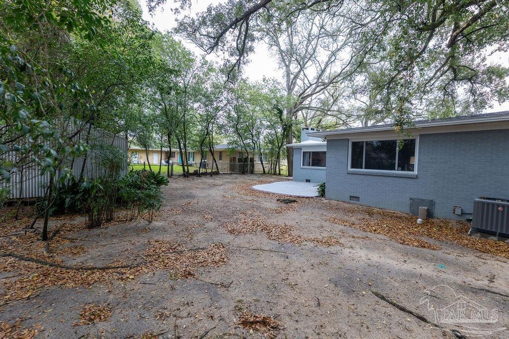 3871 Bayou Blvd