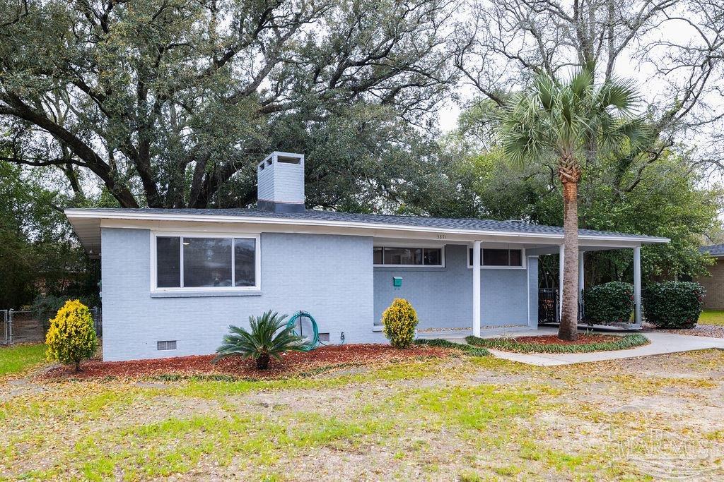 3871 Bayou Blvd