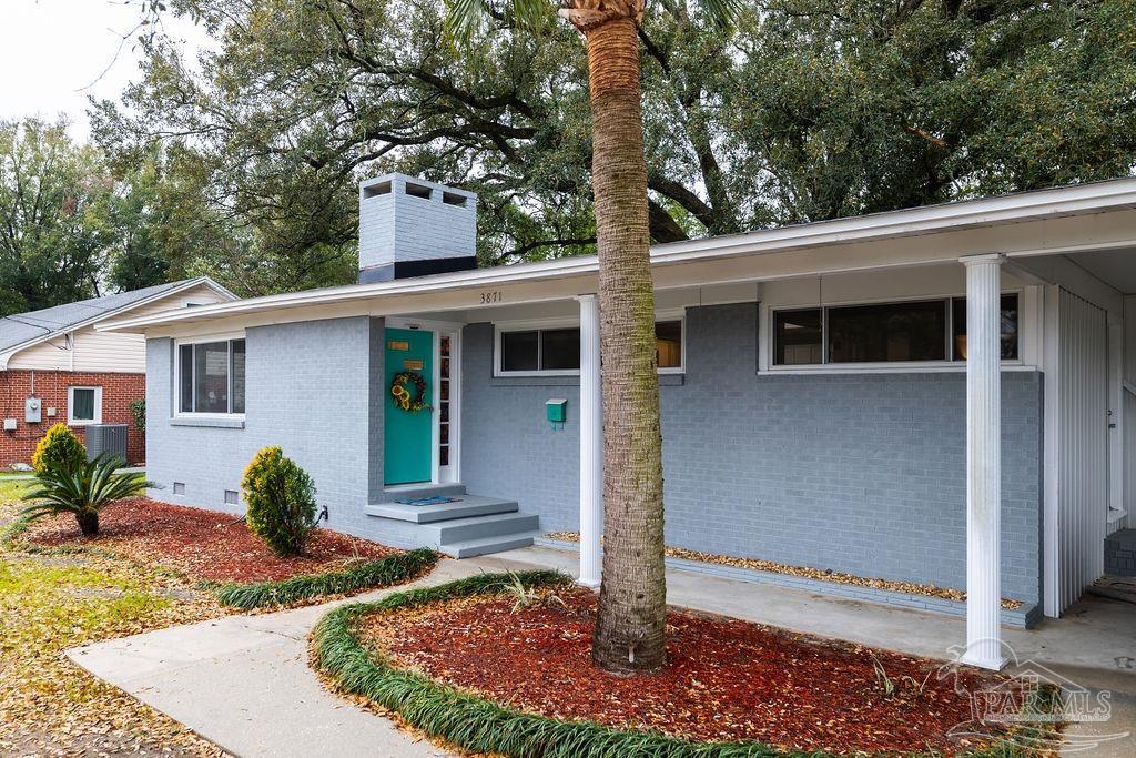 3871 Bayou Blvd