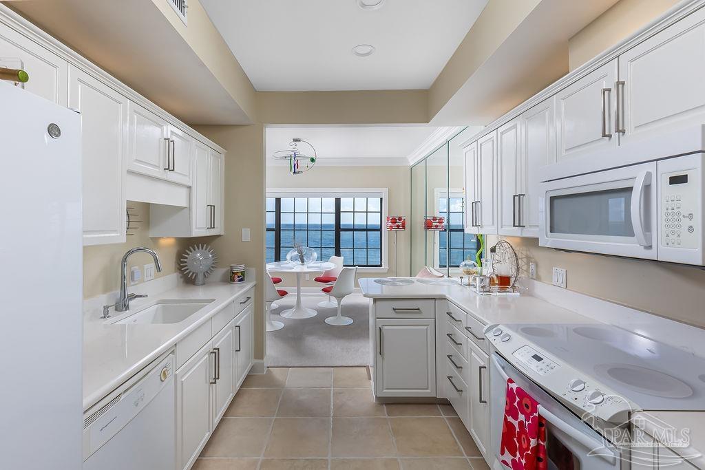 36 Baybridge Dr # 36