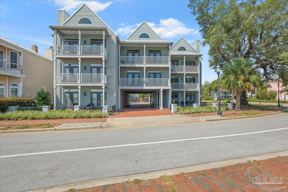 534 E Zarragossa St # 4