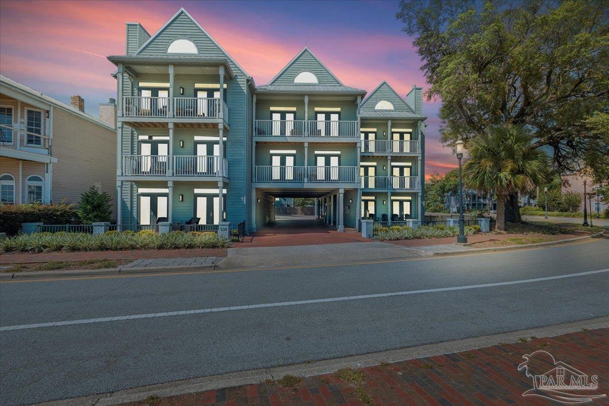 534 E Zarragossa St # 4