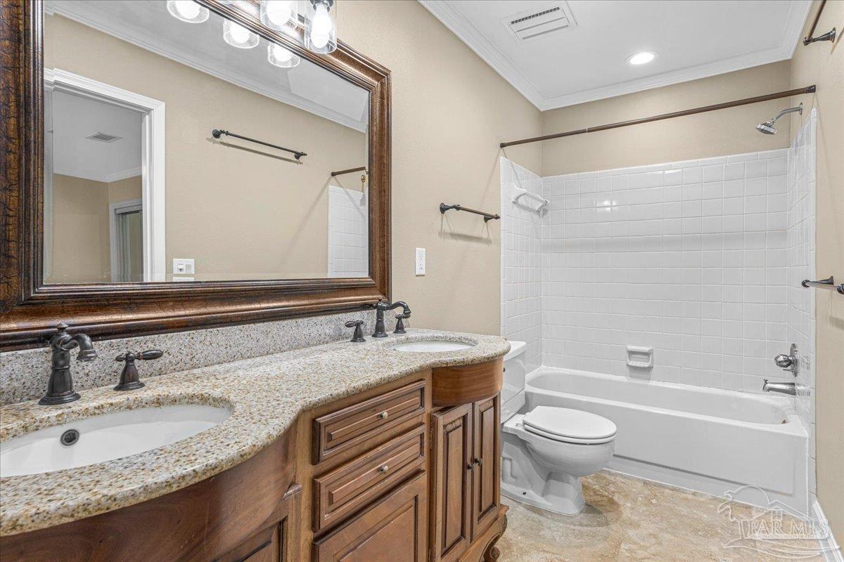 4165 Monteigne Dr