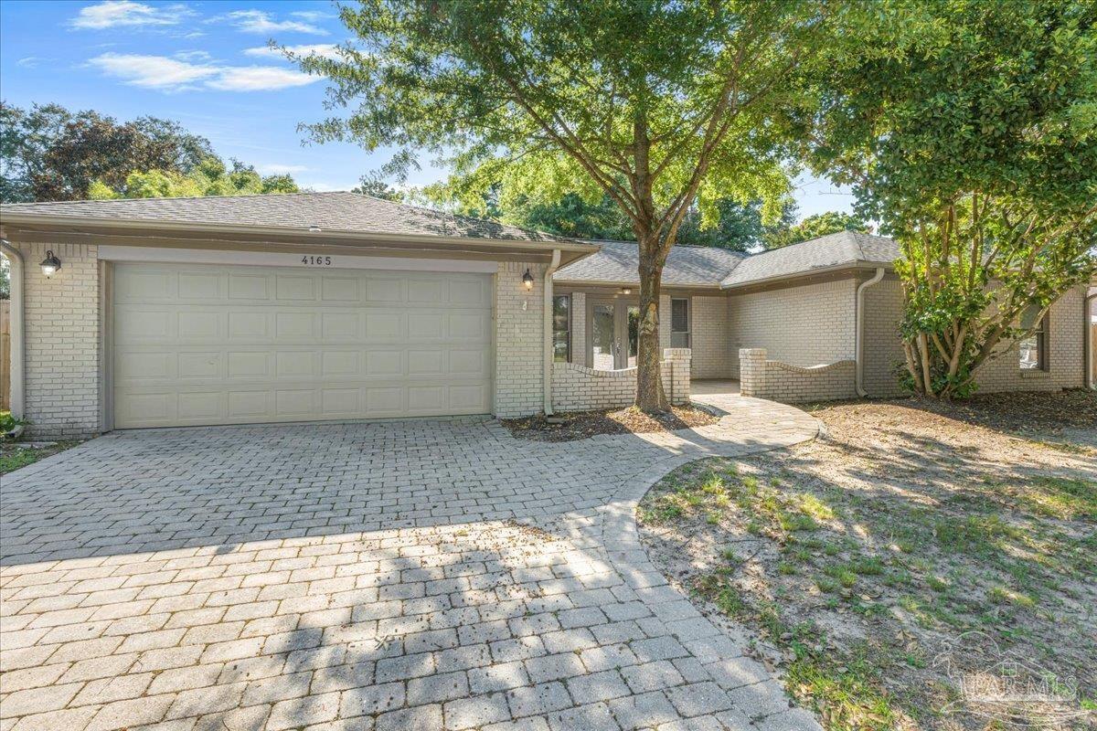 4165 Monteigne Dr