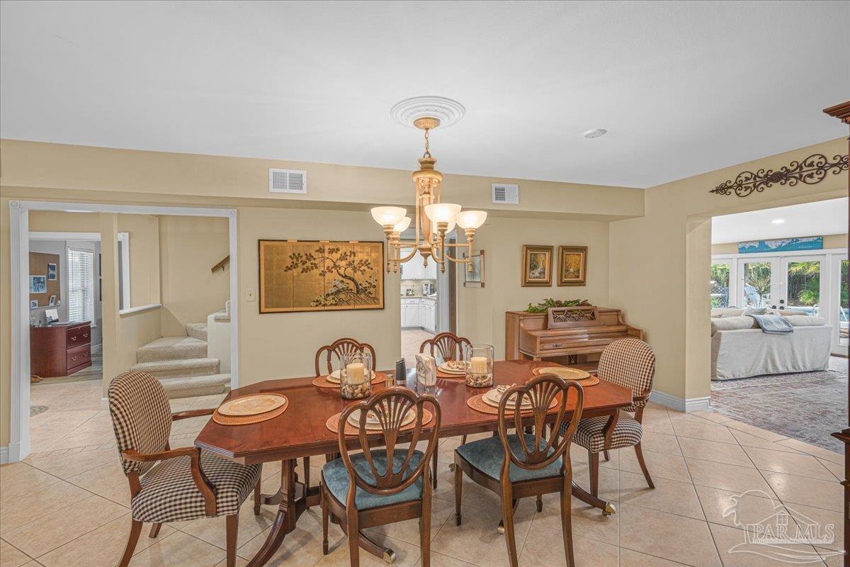 3925 Montalvo Dr