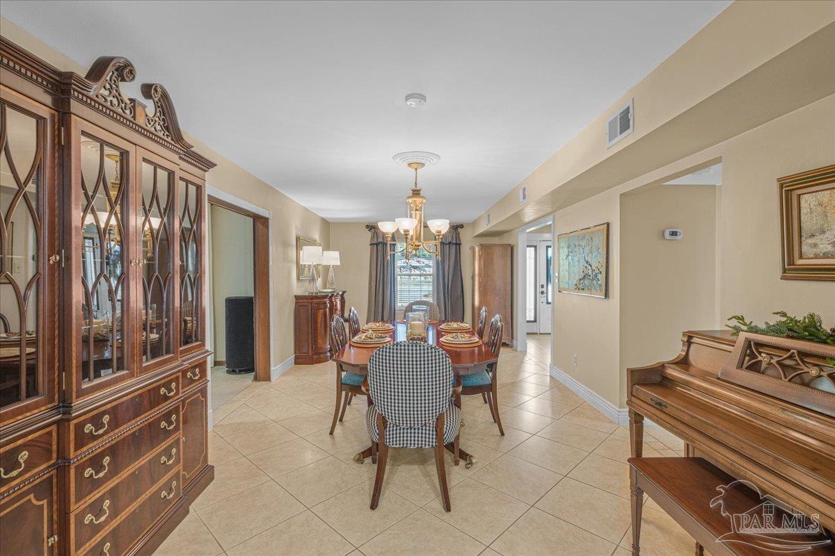 3925 Montalvo Dr