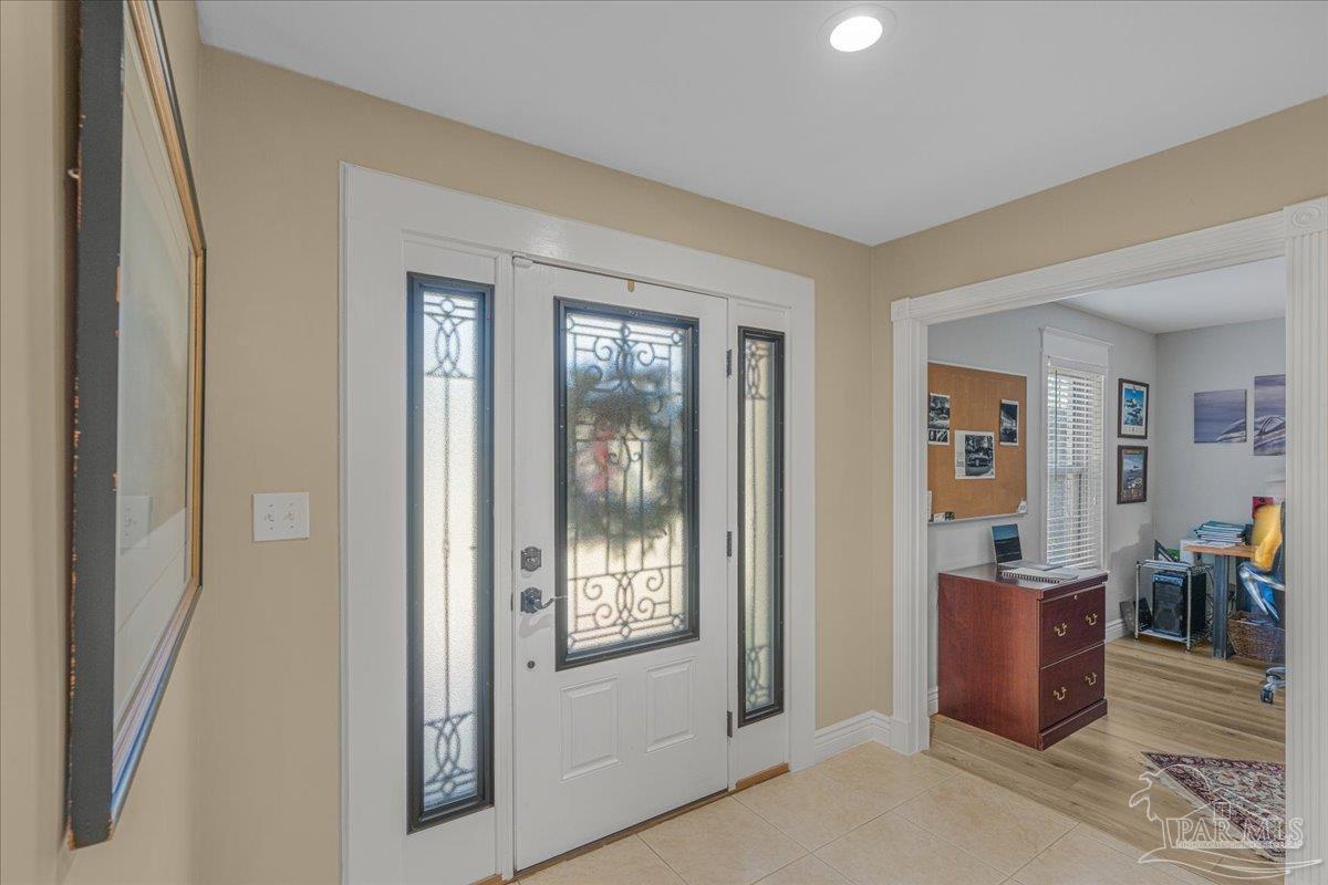 3925 Montalvo Dr