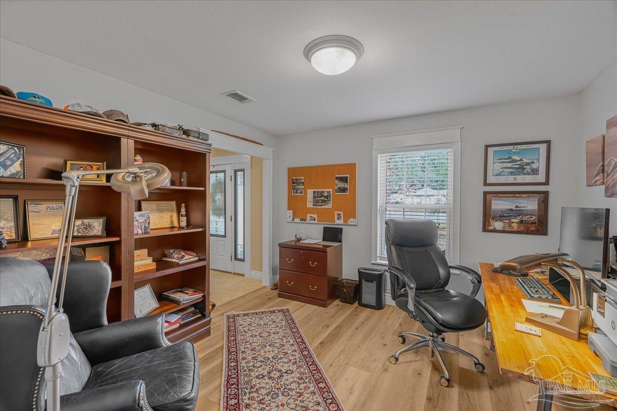 3925 Montalvo Dr