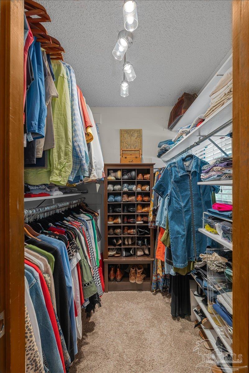 3925 Montalvo Dr