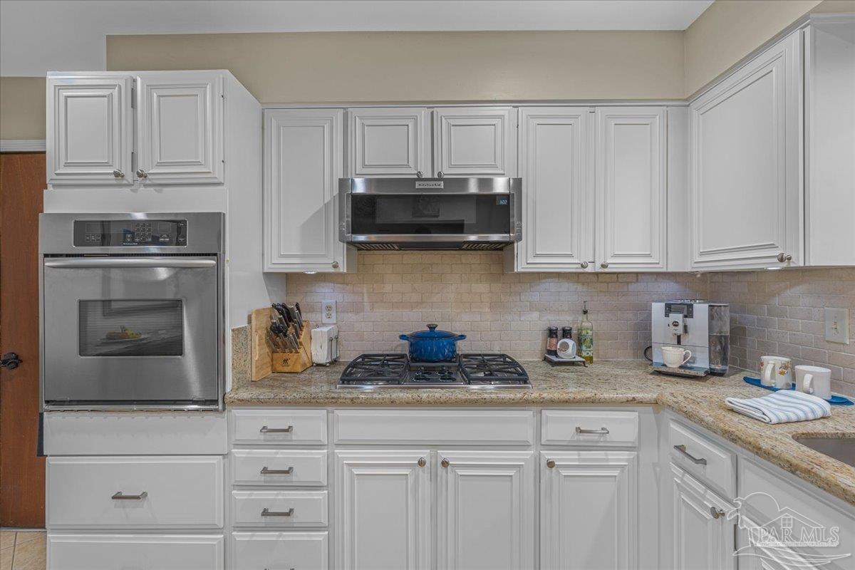 3925 Montalvo Dr