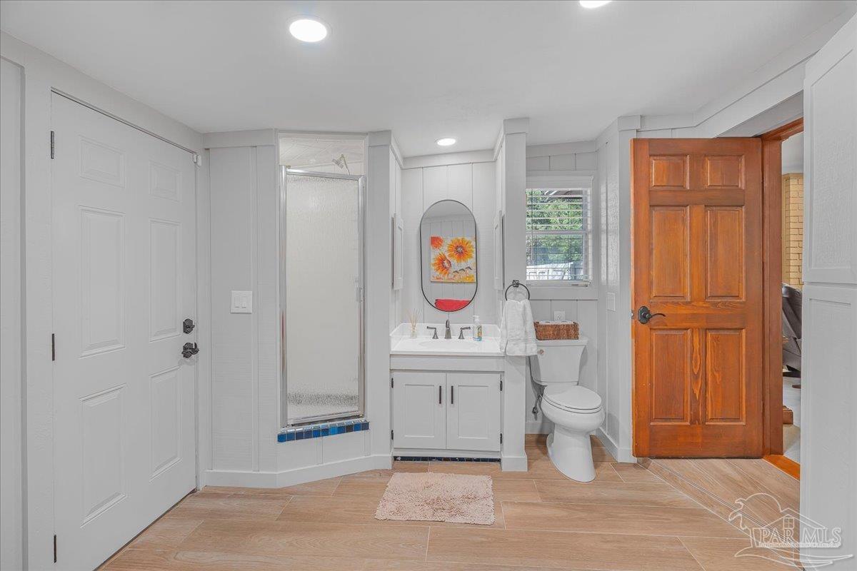 3925 Montalvo Dr