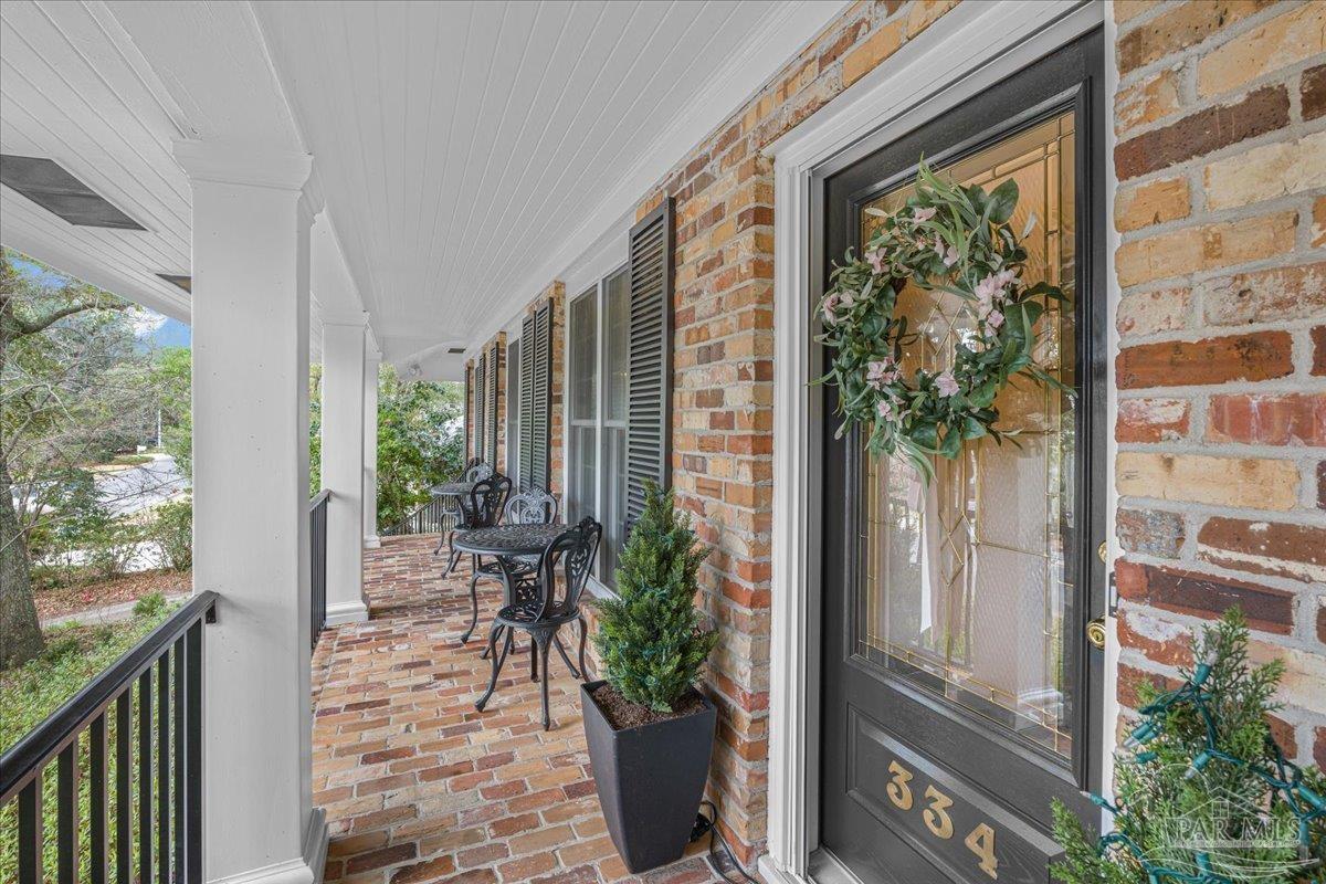 334 Woodbine Dr