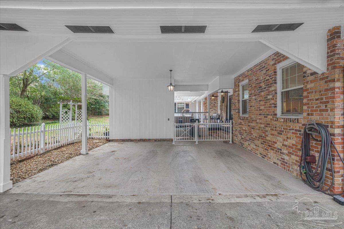 334 Woodbine Dr