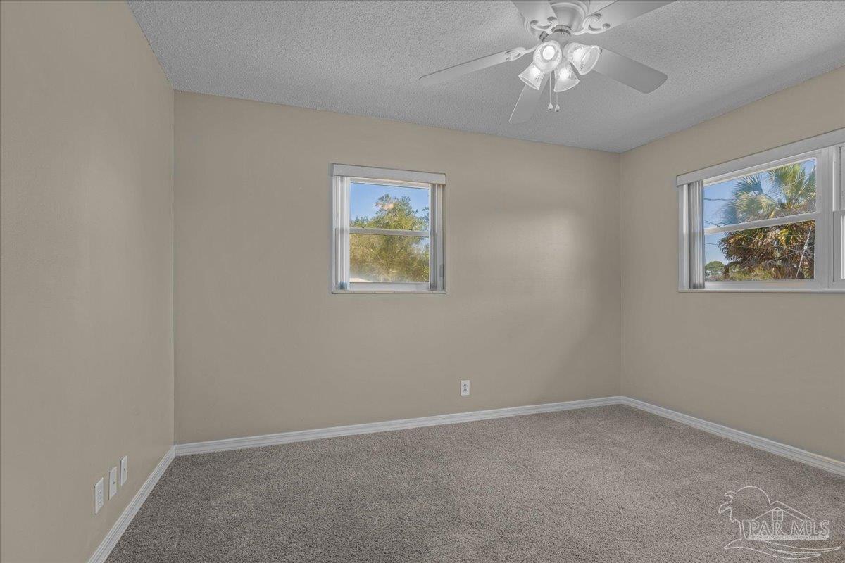 5067 Crestwood Rd