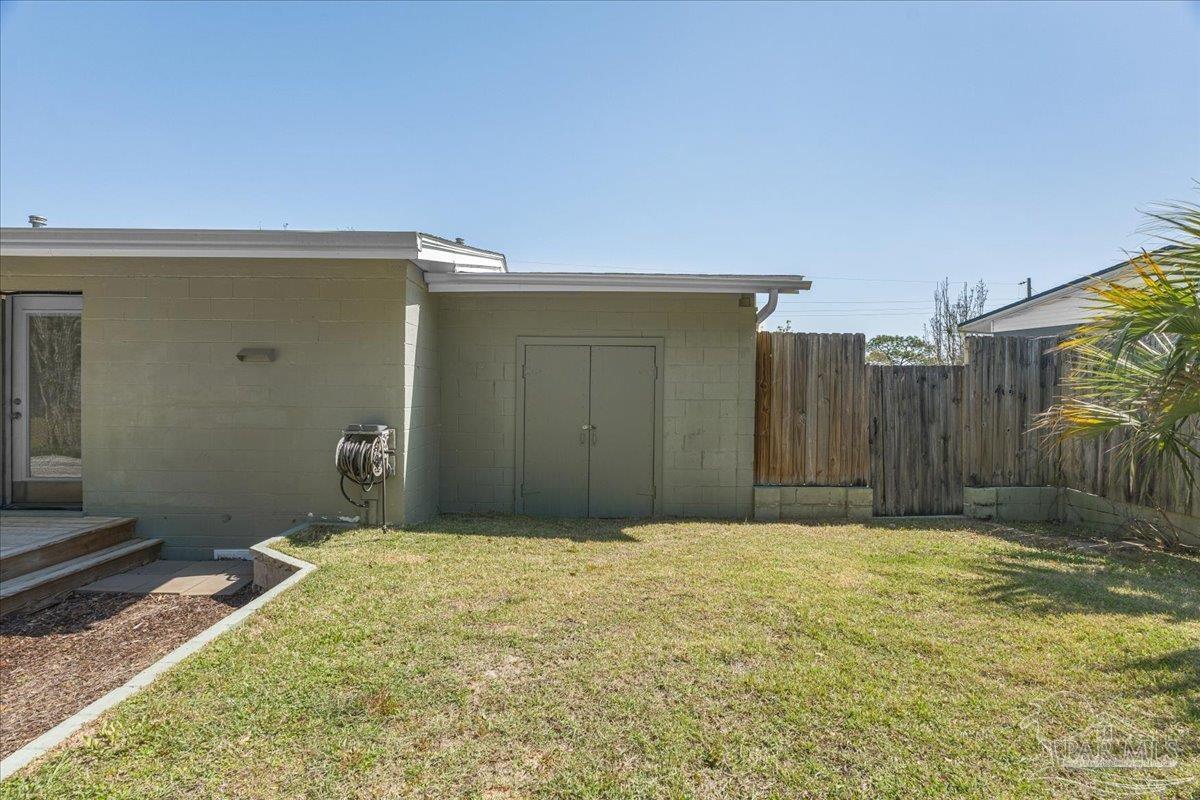 5067 Crestwood Rd