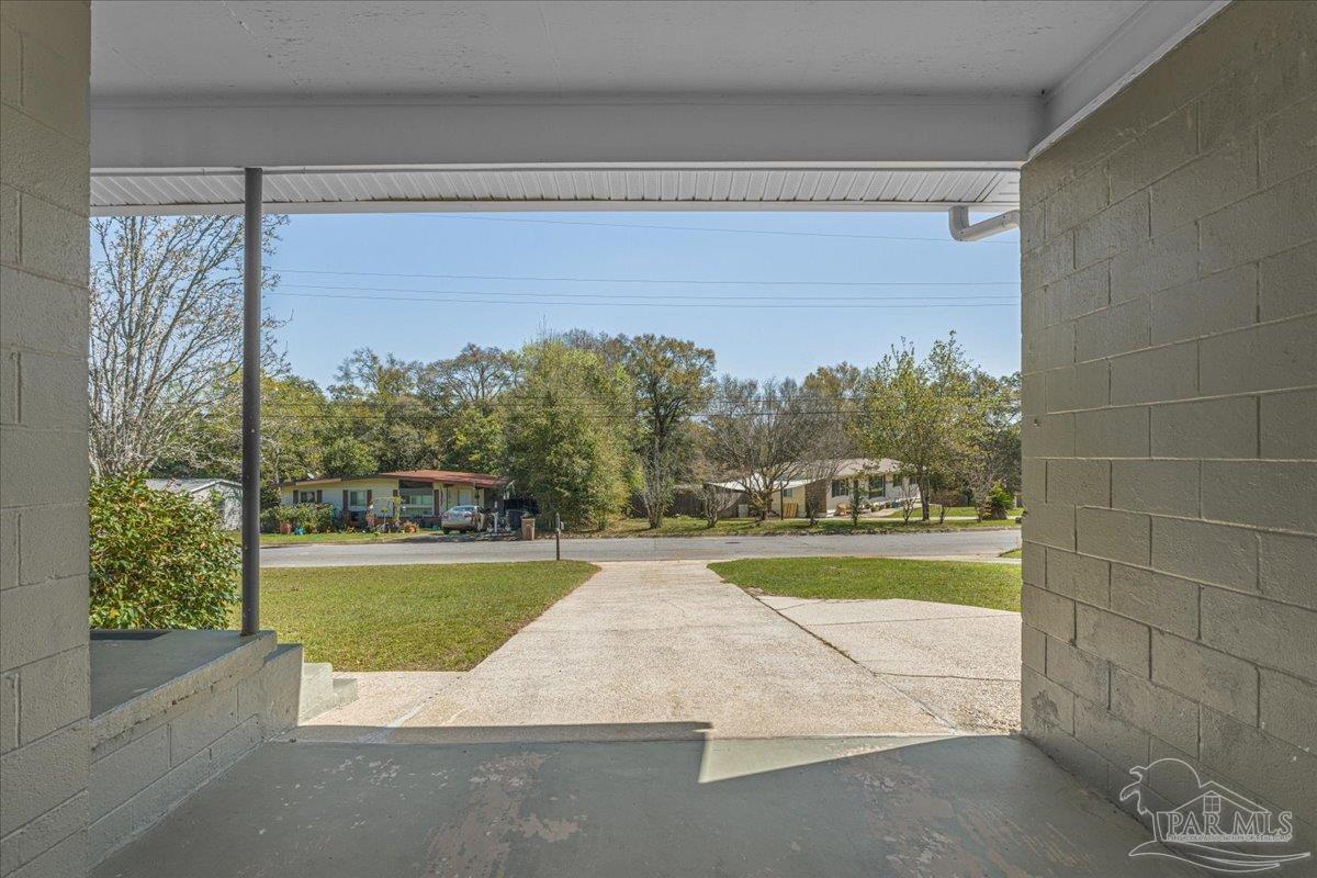 5067 Crestwood Rd