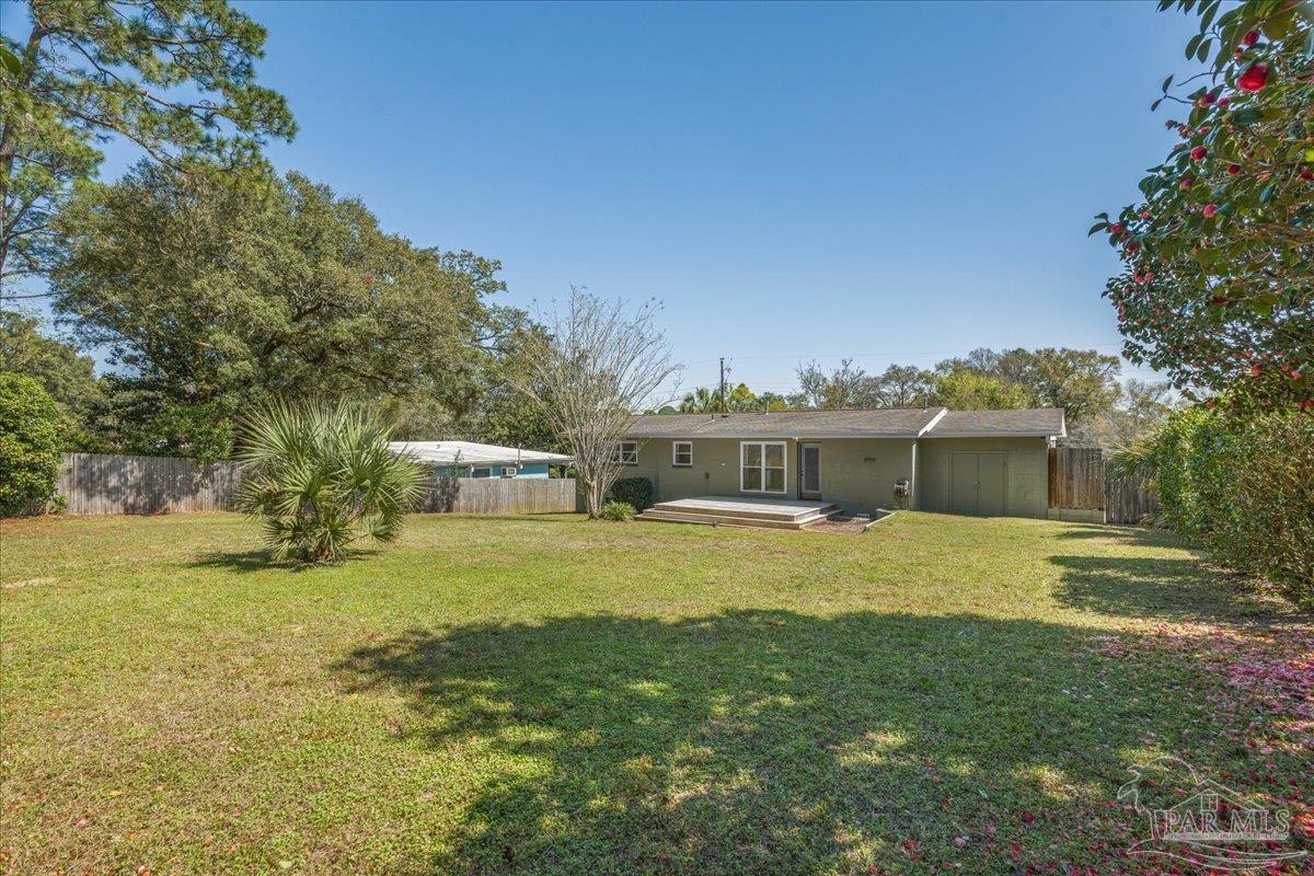 5067 Crestwood Rd