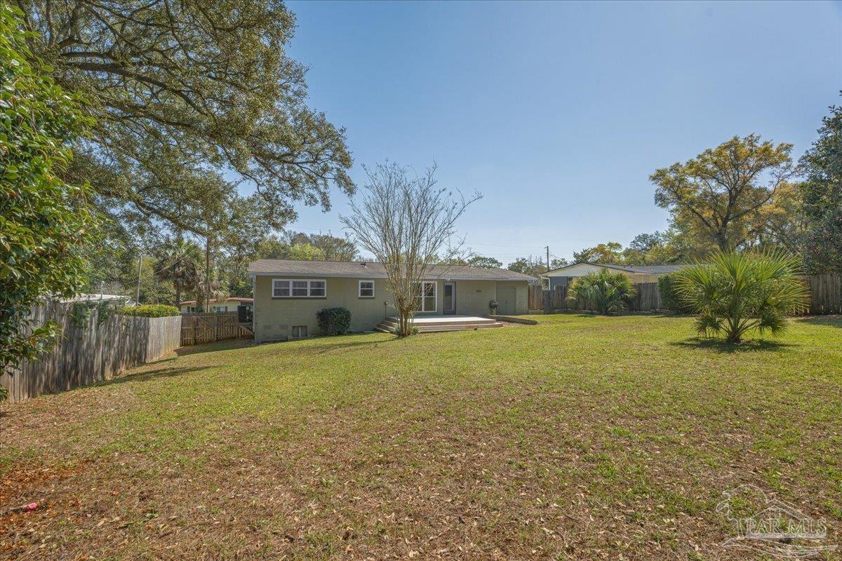 5067 Crestwood Rd