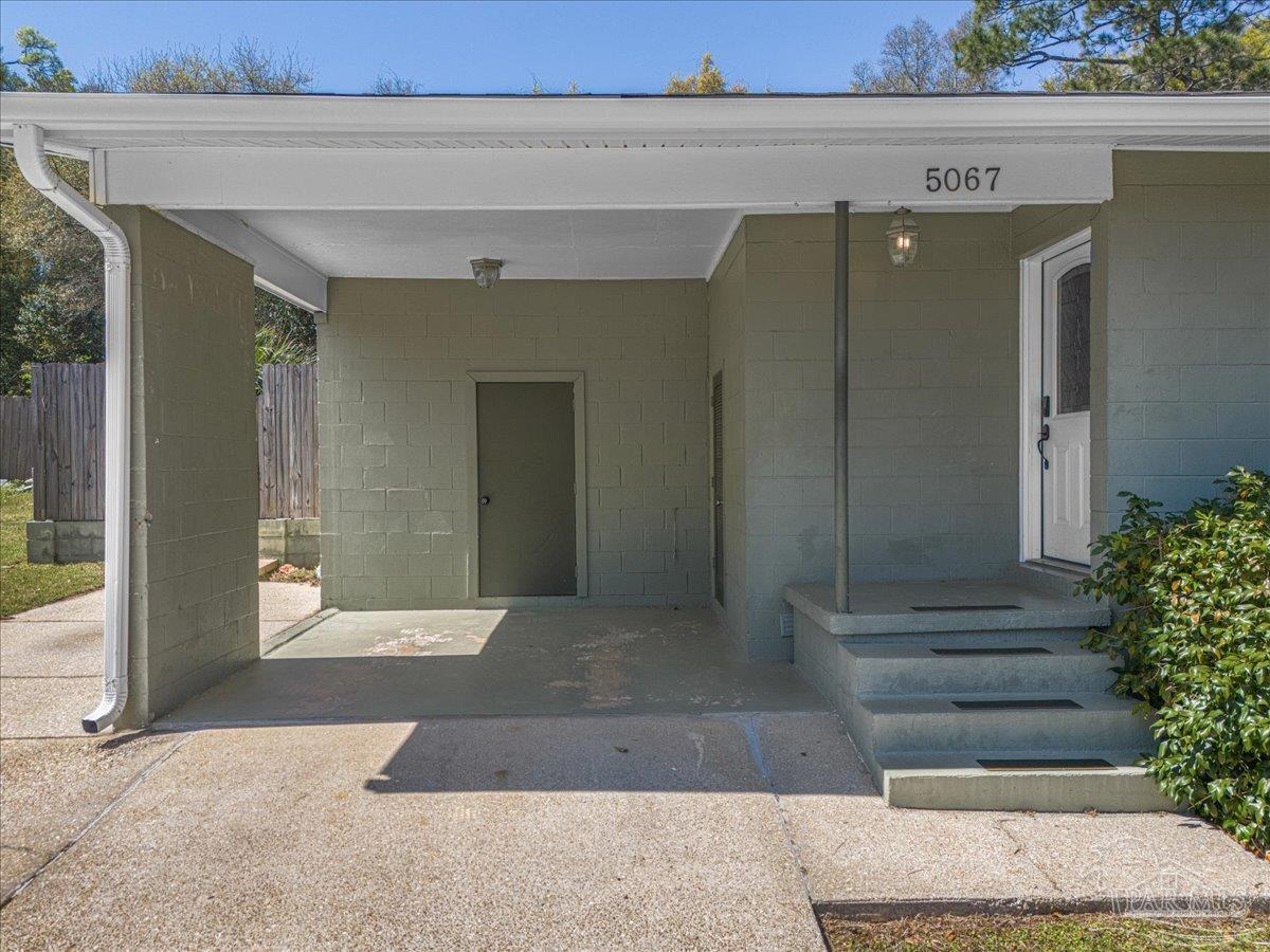 5067 Crestwood Rd