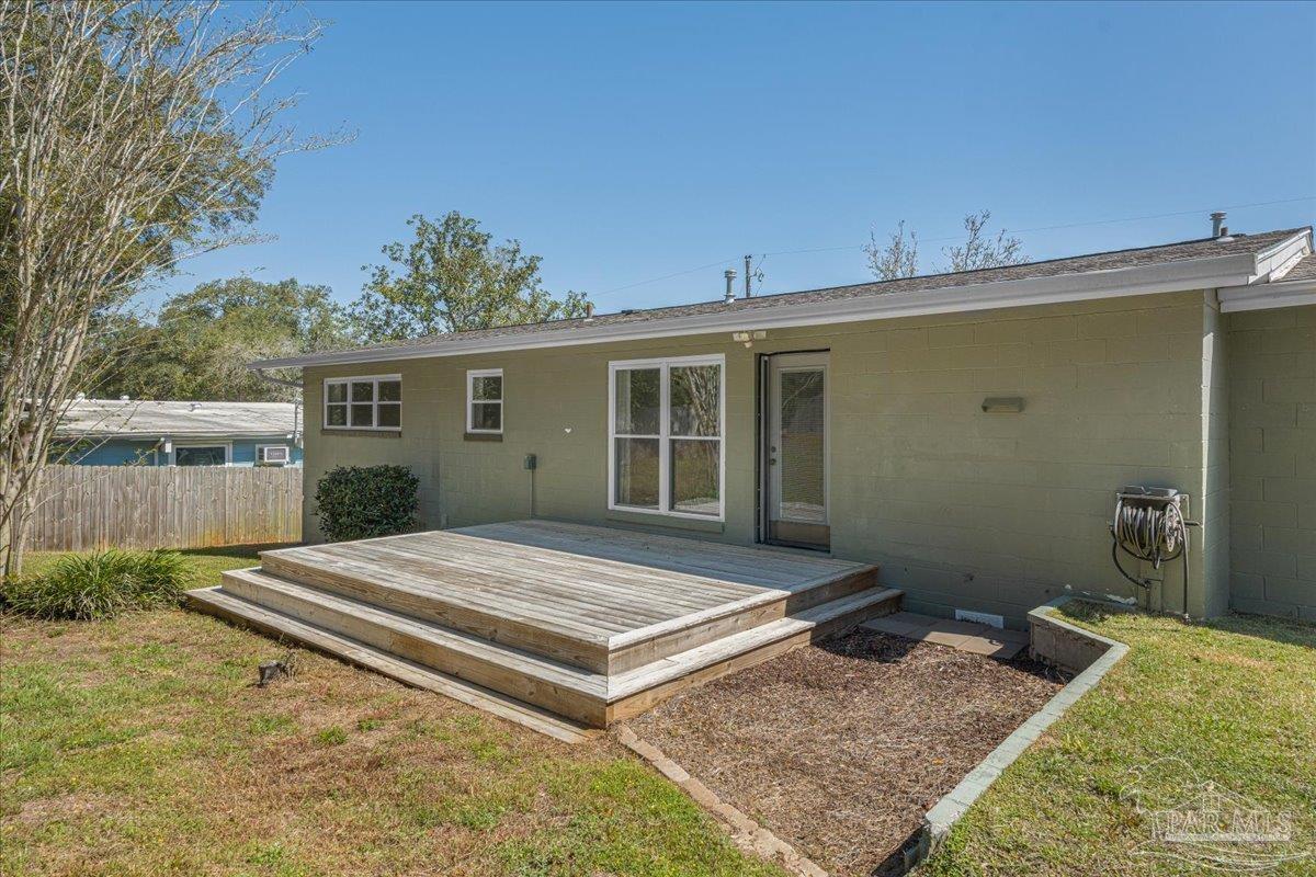 5067 Crestwood Rd
