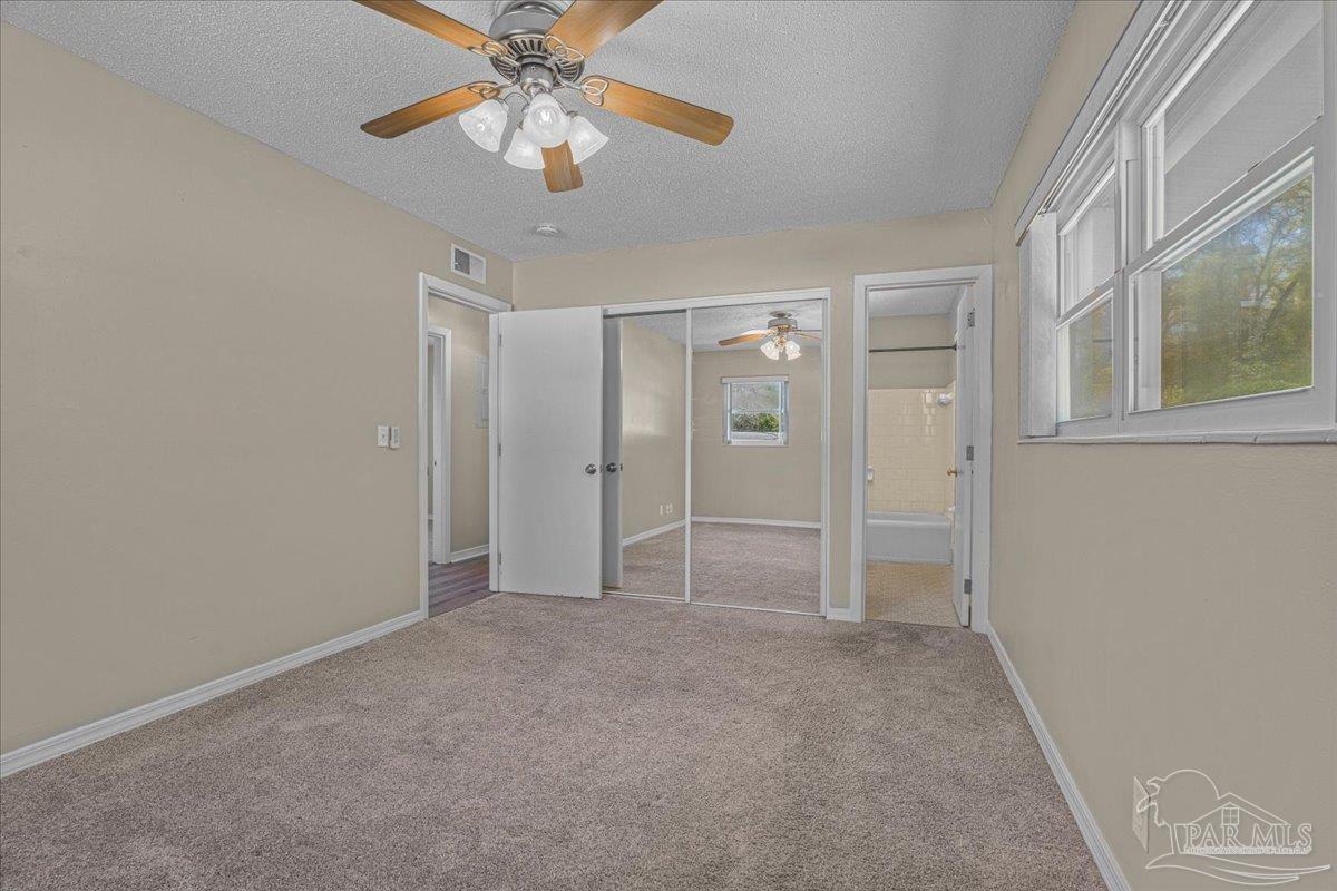 5067 Crestwood Rd
