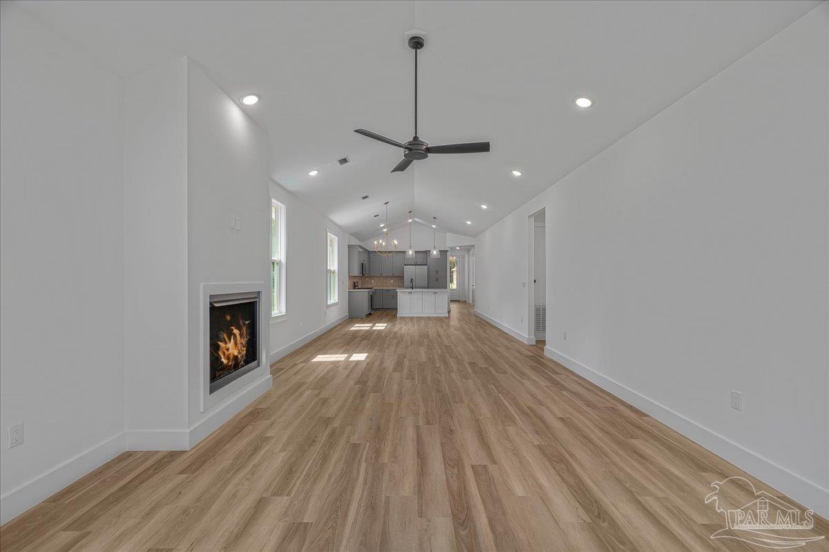 2811 E Gonzales St