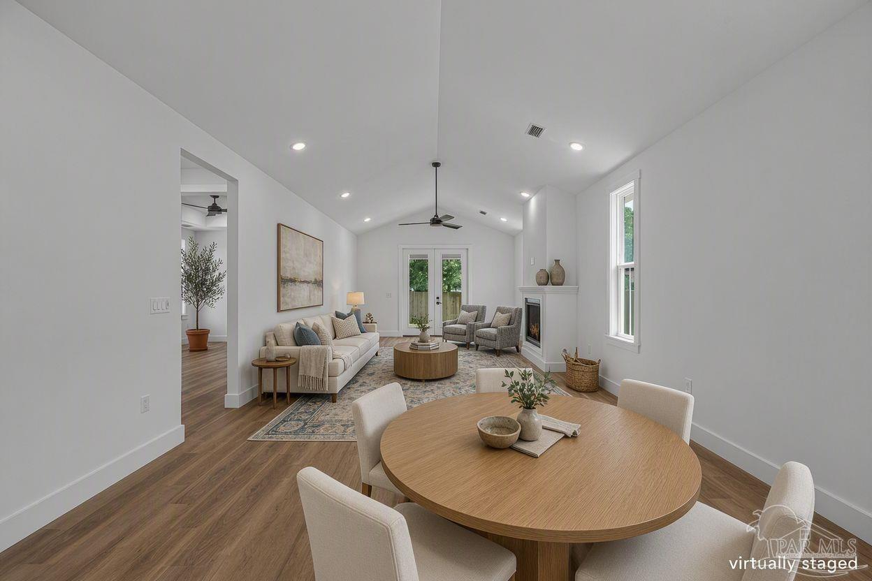 2811 E Gonzales St