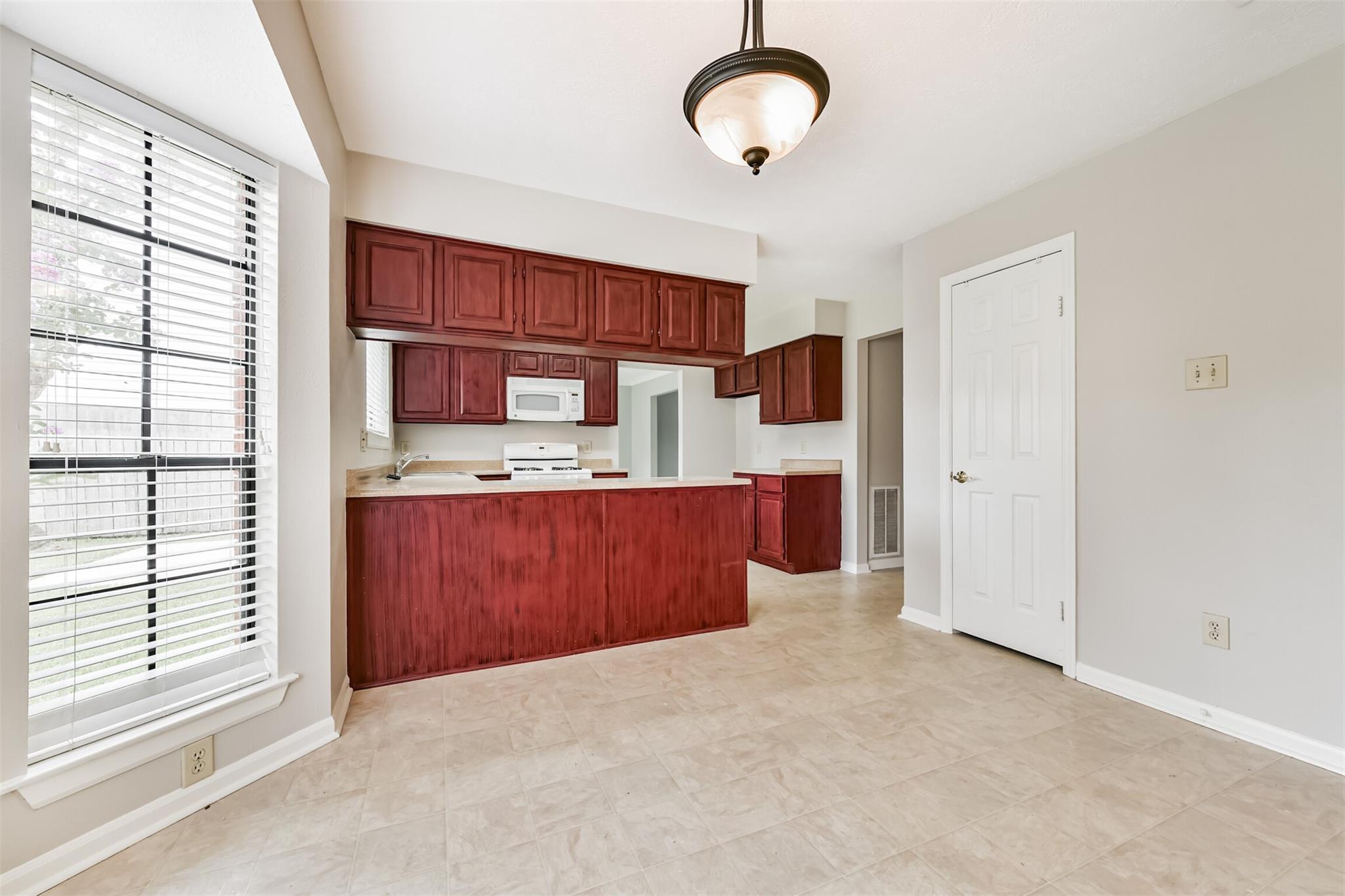 818 Noble Springs Road