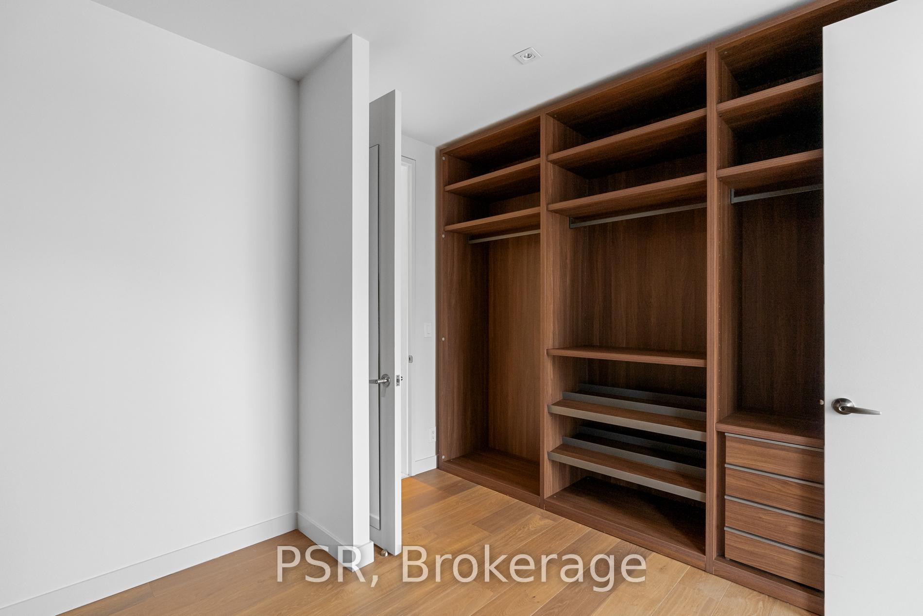500 Wellington St W Unit: Ph1001