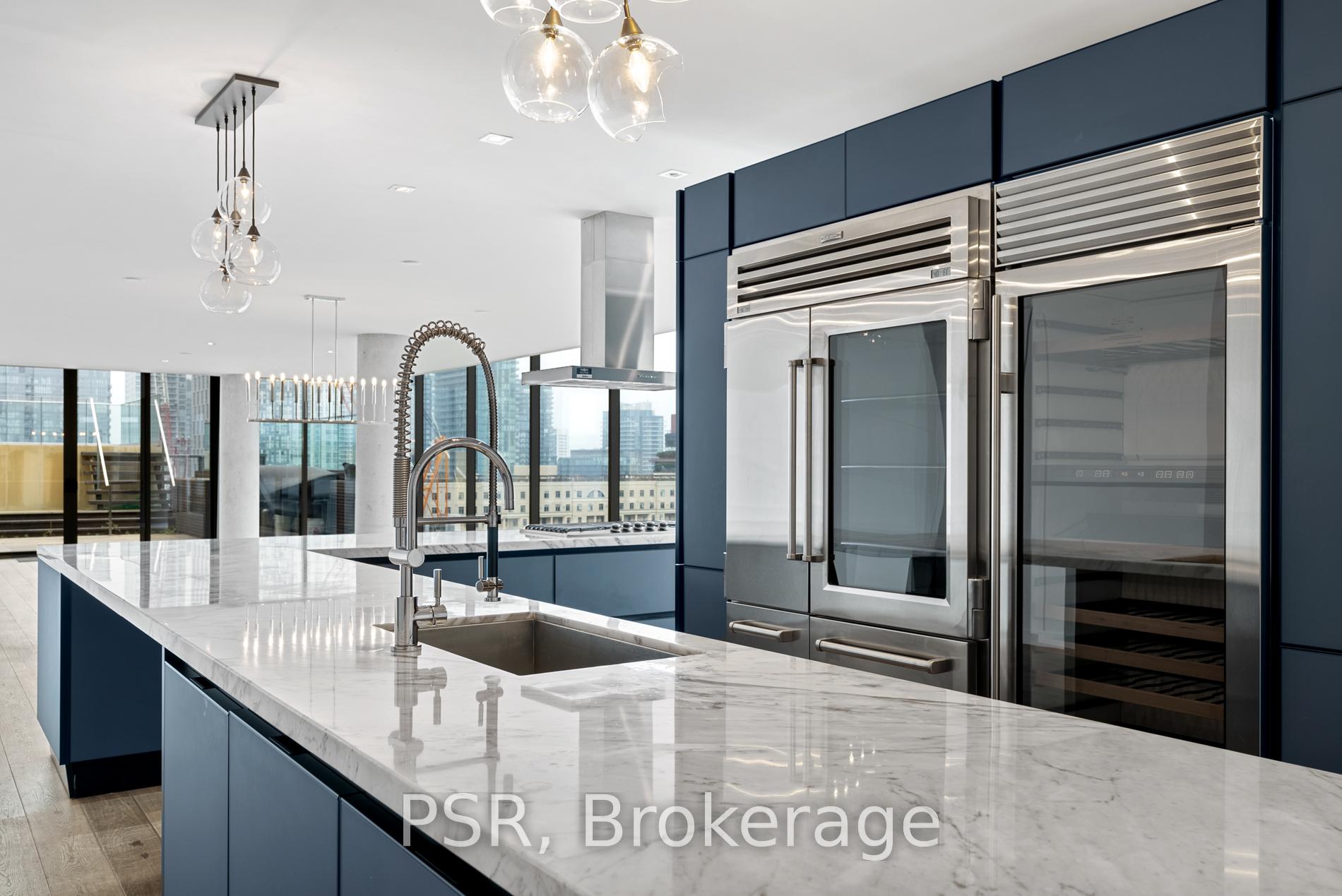500 Wellington St W Unit: Ph1001