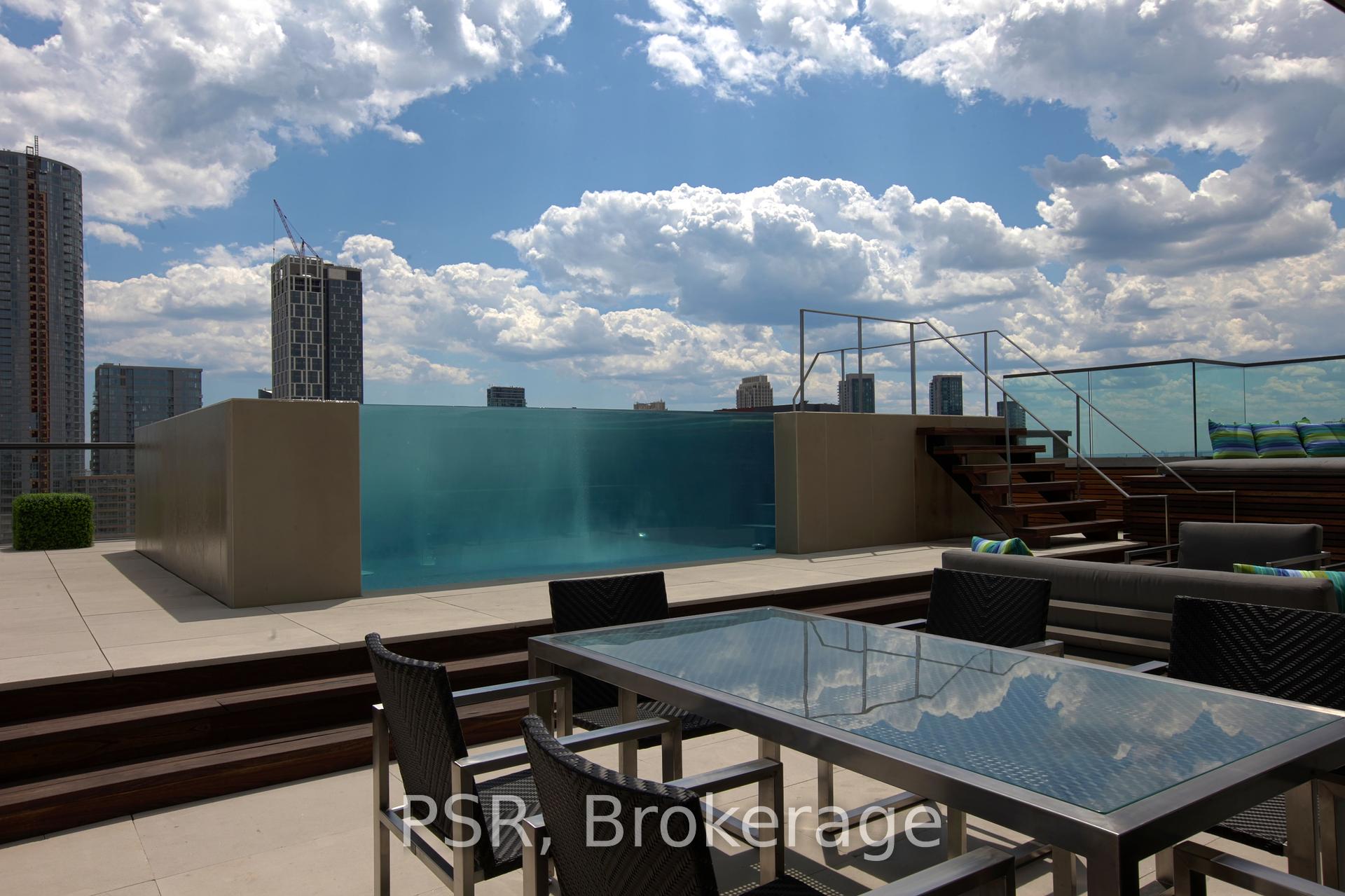 500 Wellington St W Unit: Ph1001