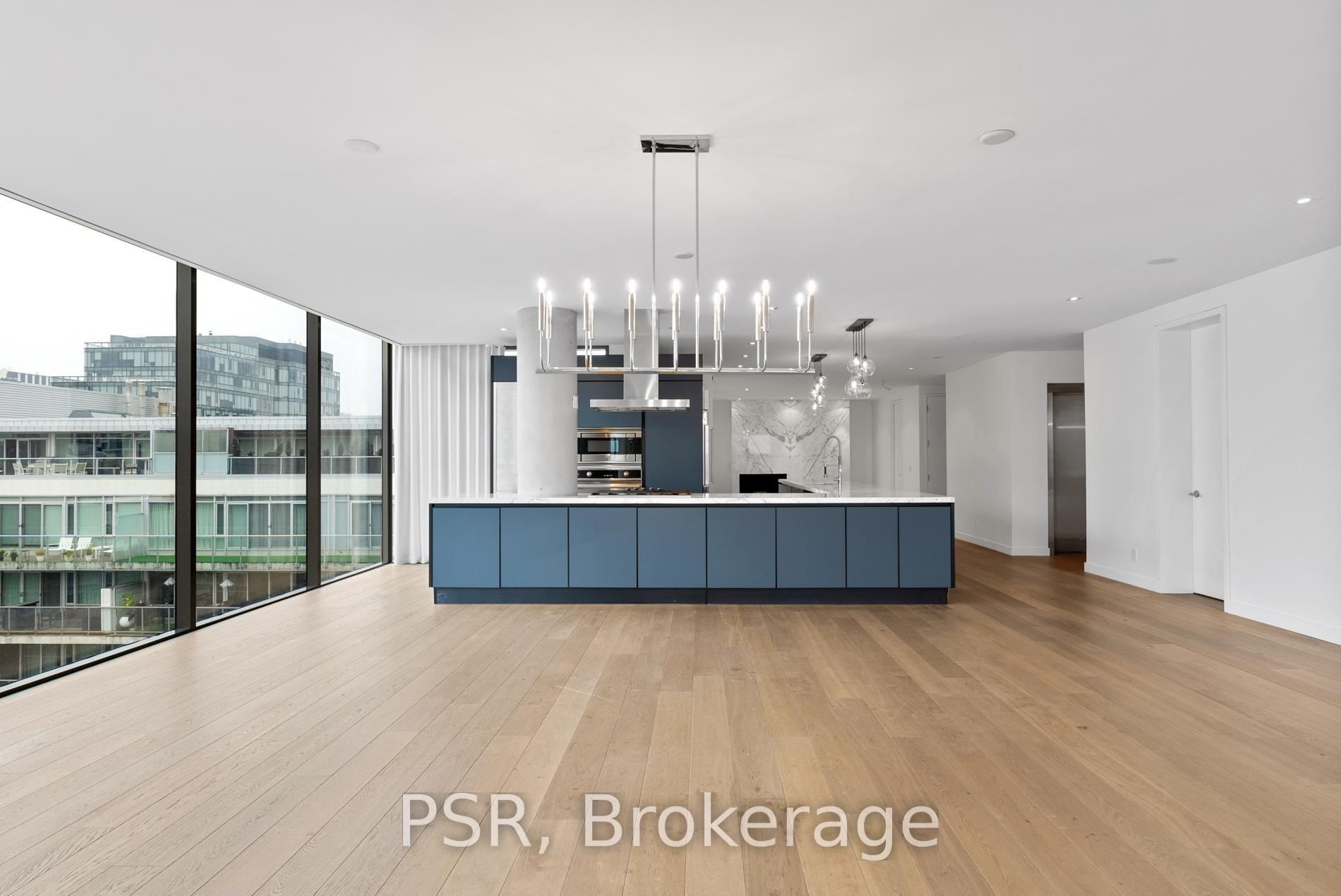 500 Wellington St W Unit: Ph1001