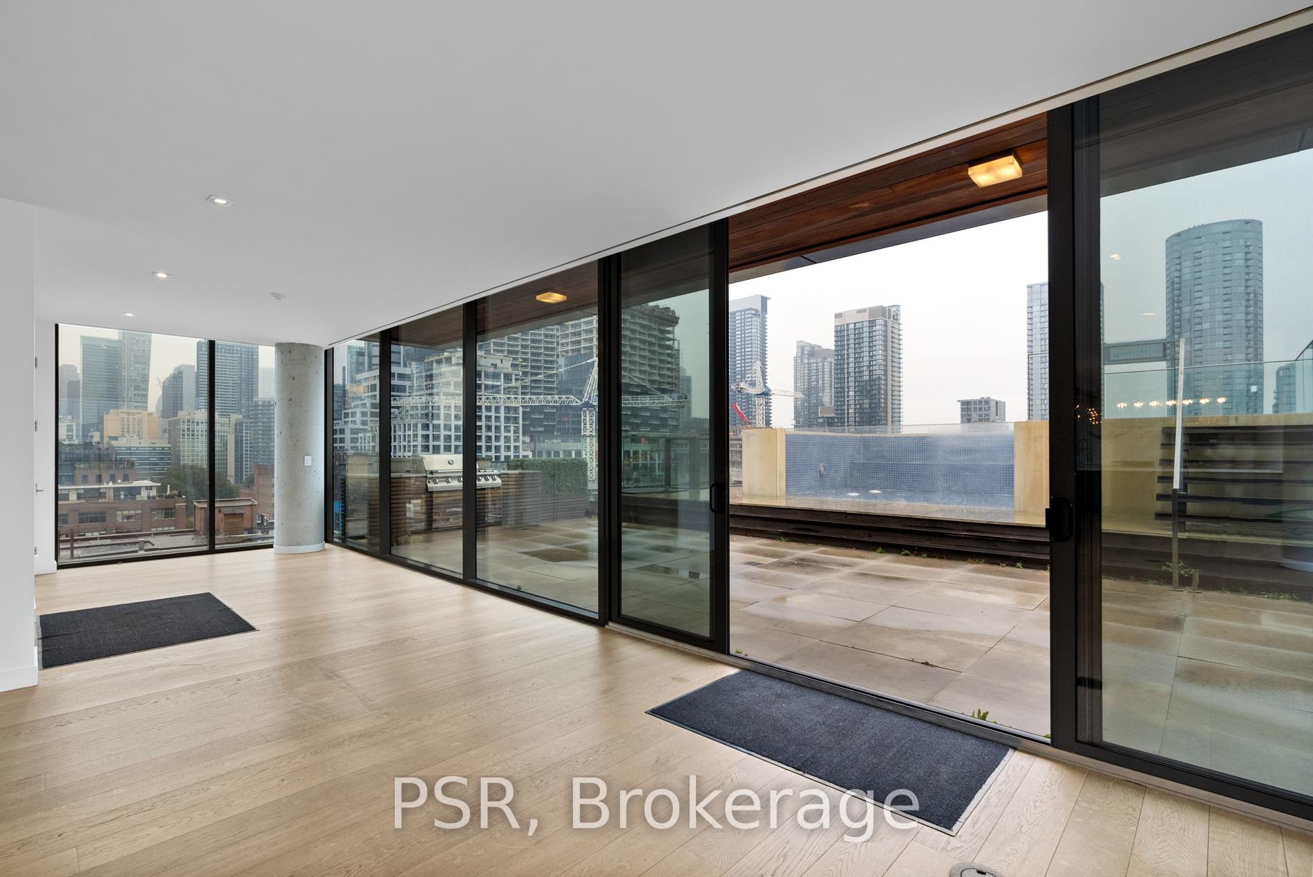 500 Wellington St W Unit: Ph1001