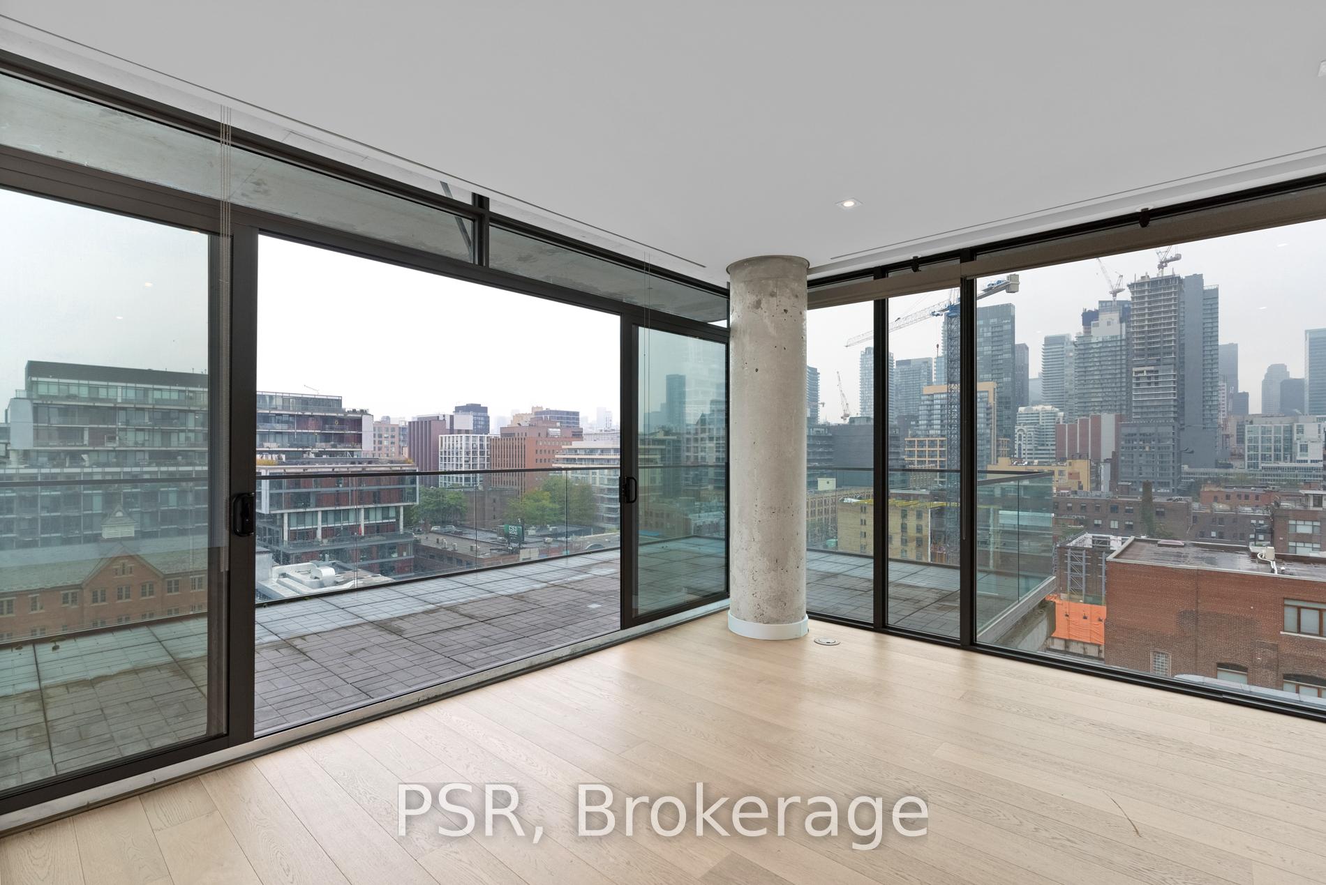500 Wellington St W Unit: Ph1001
