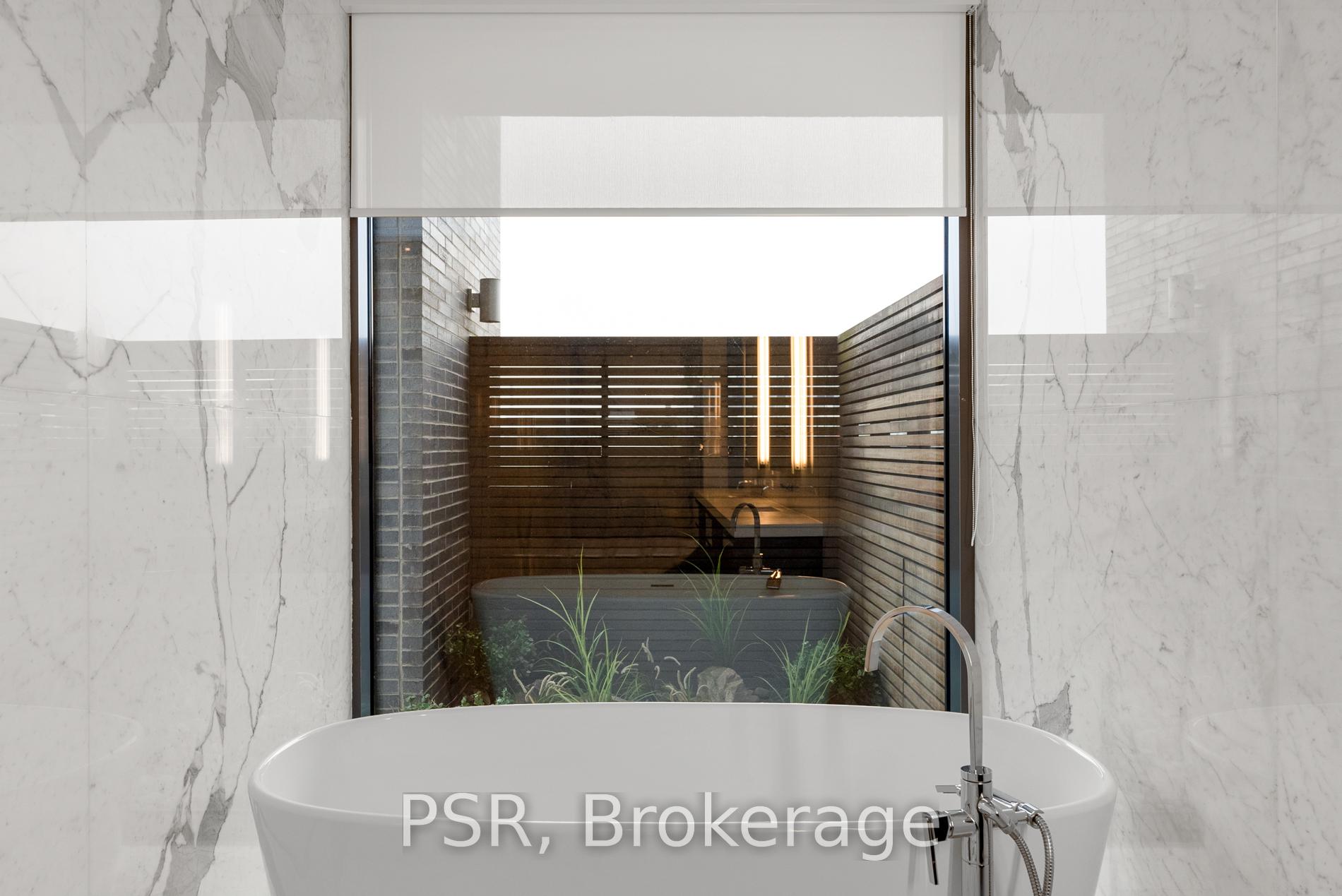 500 Wellington St W Unit: Ph1001